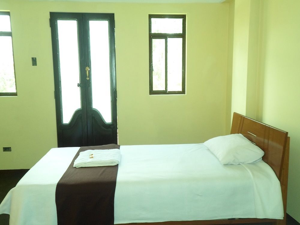 Hostal Casa Del Montanista Уарас Экстерьер фото