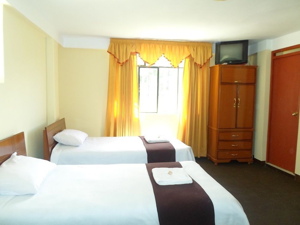 Hostal Casa Del Montanista Уарас Экстерьер фото
